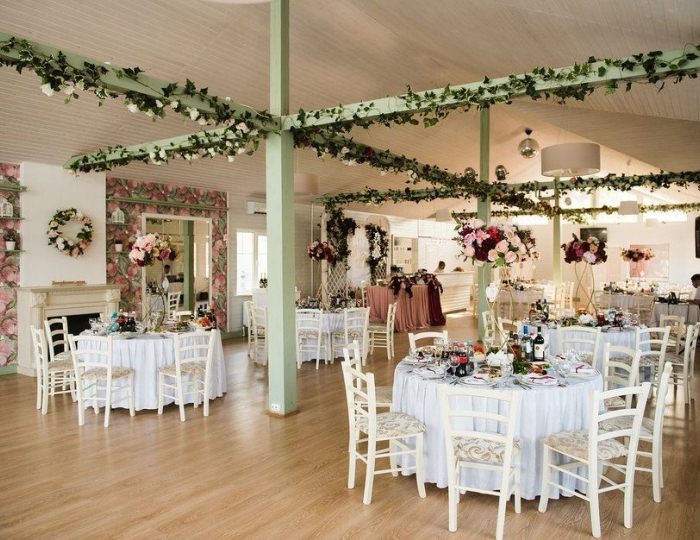 Банкетный зал «Ресторан на воде» - Загородный клуб «Медвежьи Озера»