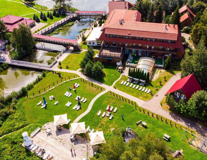 Коттедж Luxe с 2-мя спальнями и баней - Загородный клуб «Медвежьи Озера»